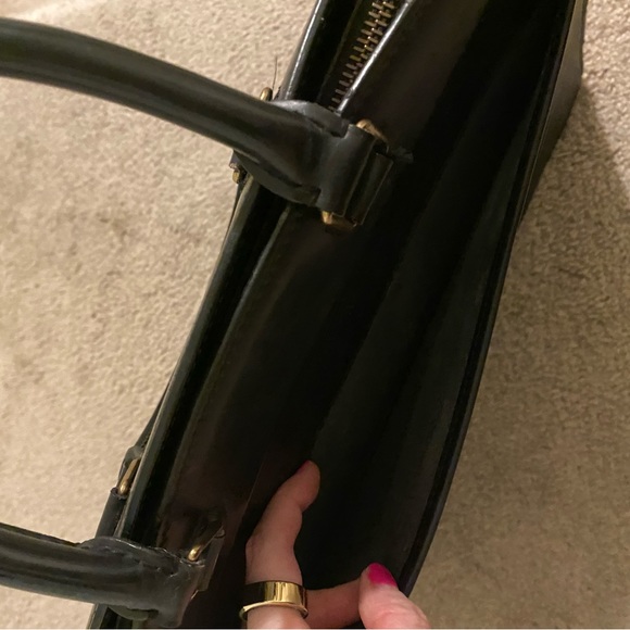 HUGE SALE!🎉Gorgeous Louis Vuitton Black Epi Structured Bag - Picture 5 of 7